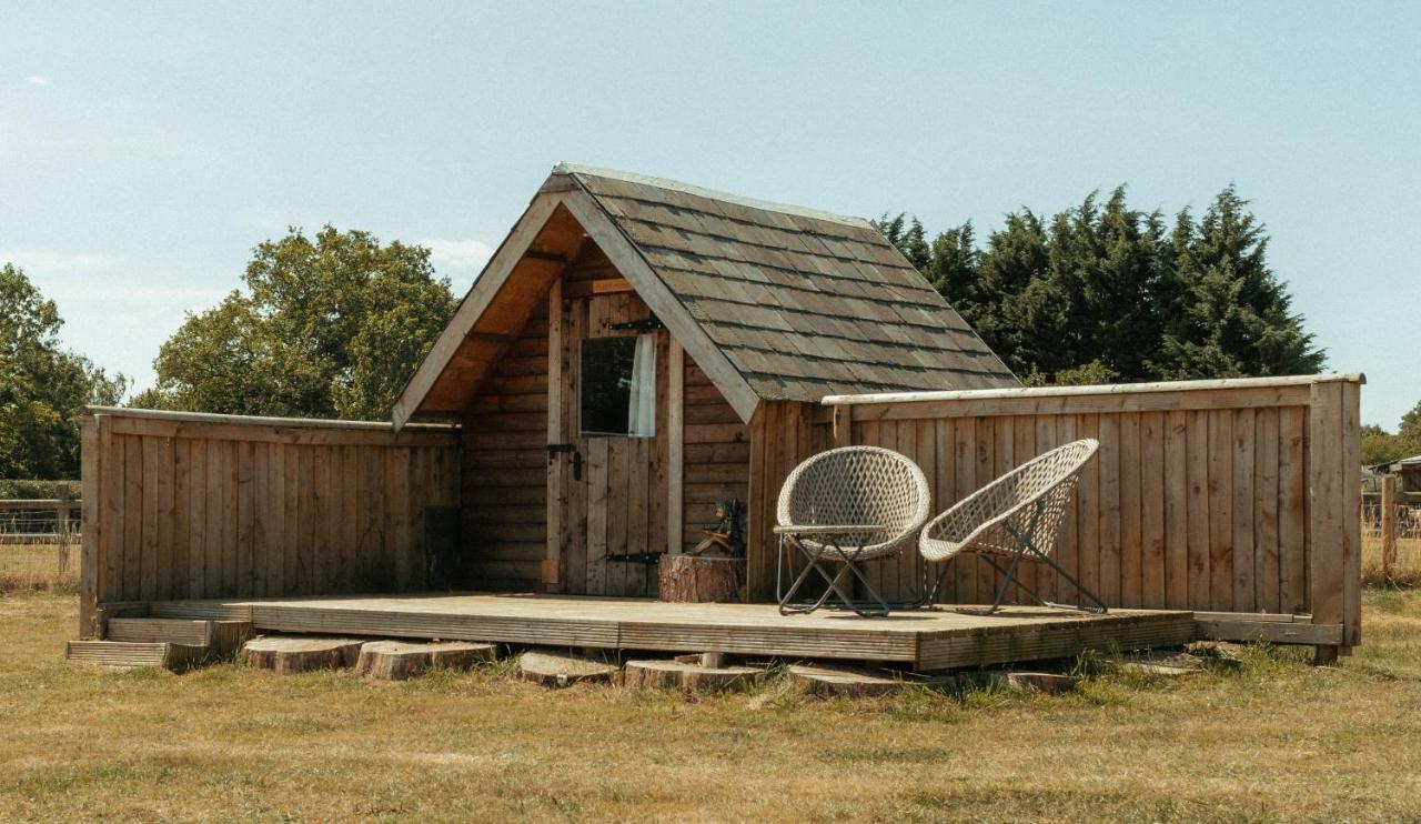 Вилла Glamping At The Retreat Wiltshire Is Rural Bliss Чипенхэм Экстерьер фото