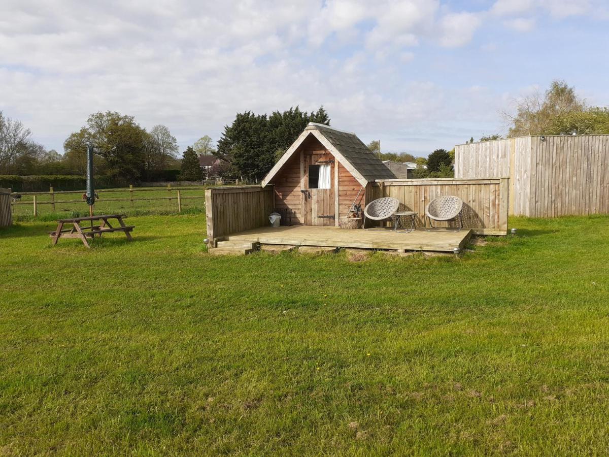 Вилла Glamping At The Retreat Wiltshire Is Rural Bliss Чипенхэм Экстерьер фото