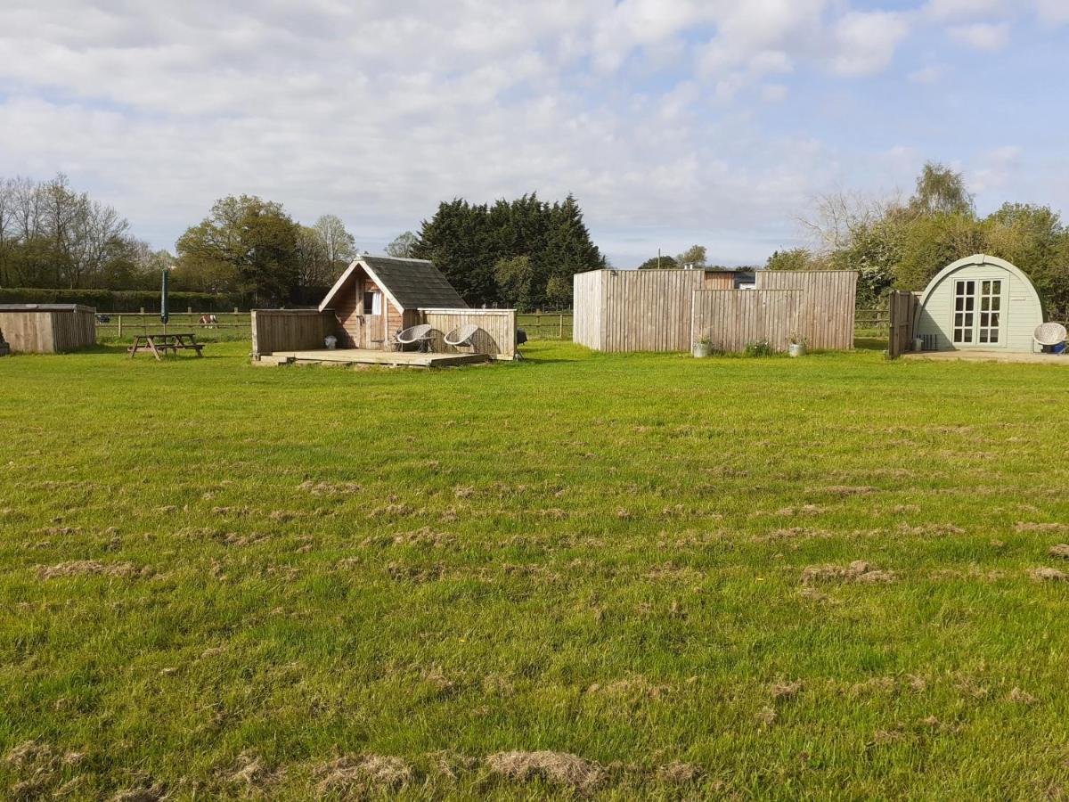 Вилла Glamping At The Retreat Wiltshire Is Rural Bliss Чипенхэм Экстерьер фото